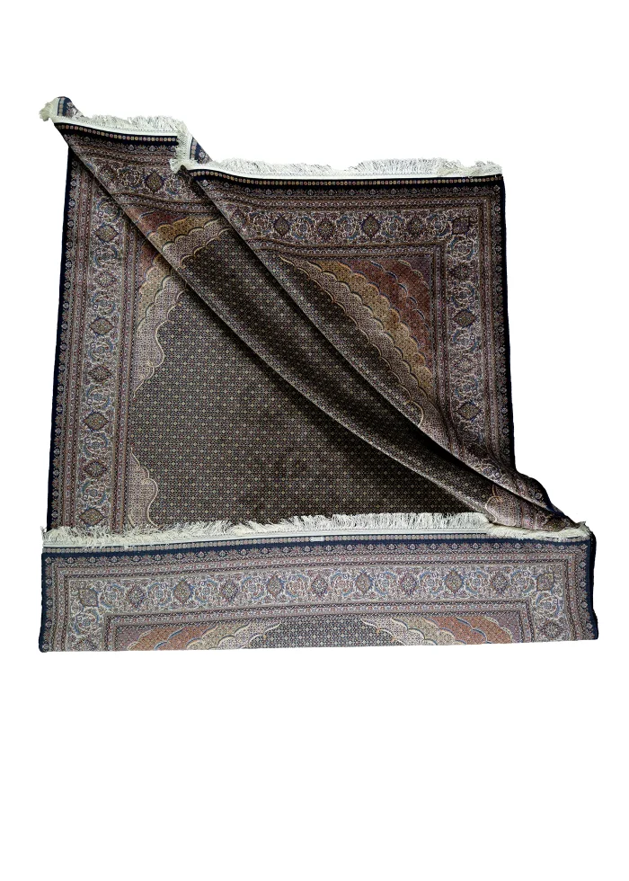 Brown Silk Persian Rug Fish Pattern 8 x 10