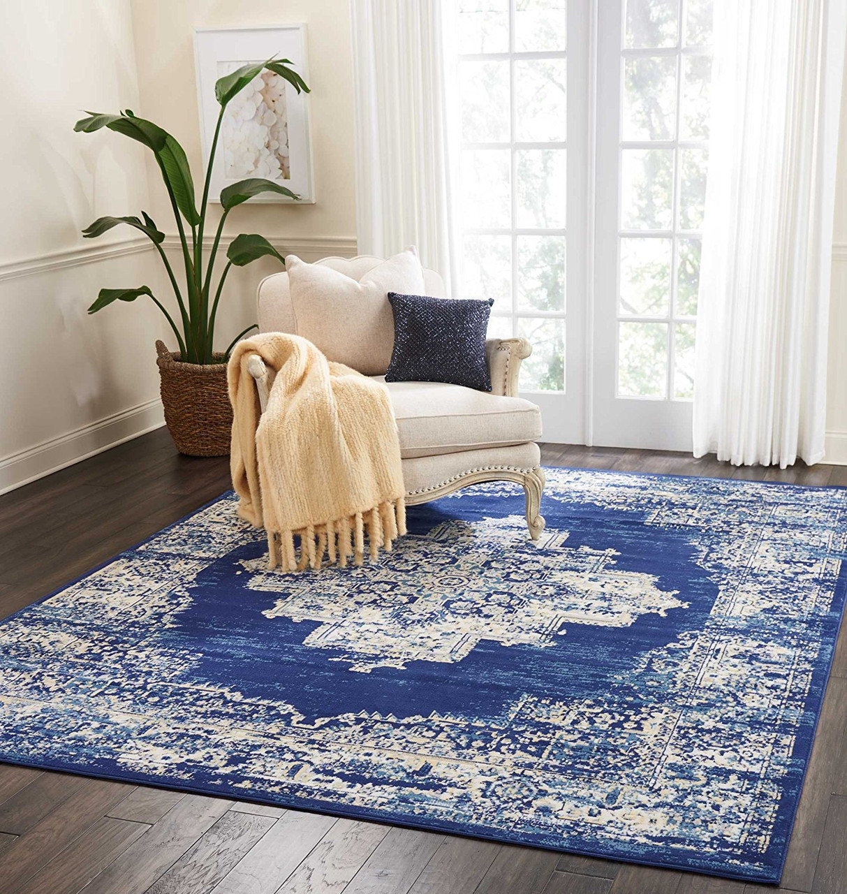 Symbolism and History Blue Persian Rugs Symbolism and History Blue Persian Rugs
