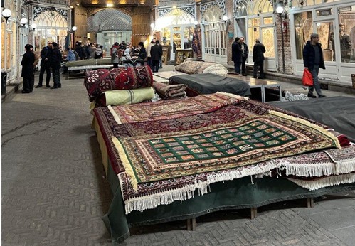 What is a Vintage Persian Rug? Persian Rugs, Tabriz Grand Bazar, Iran