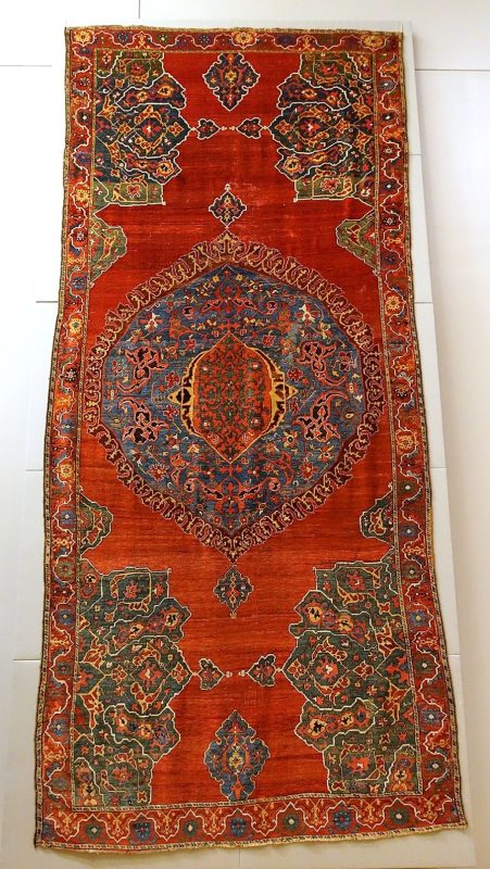 What Is an Oushak Rug? A Timeless Treasure Ushak carpet with central medallion, c. 1650-1700. George Washington University Museum and Textile Museum