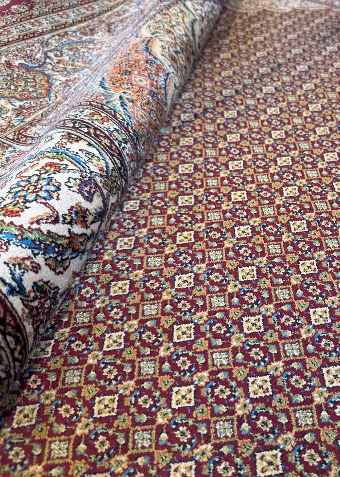 Red and Beige Persian Rug Fish Pattern 4 x 6 - Image 5