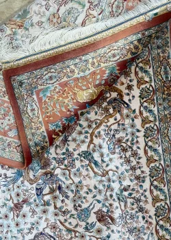 Red and Pink Persian Rug Paisley Pattern 4 x 6 - Image 5