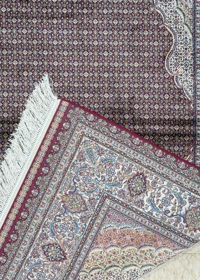 Red and Beige Persian Rug Fish Pattern 4 x 6 - Image 3