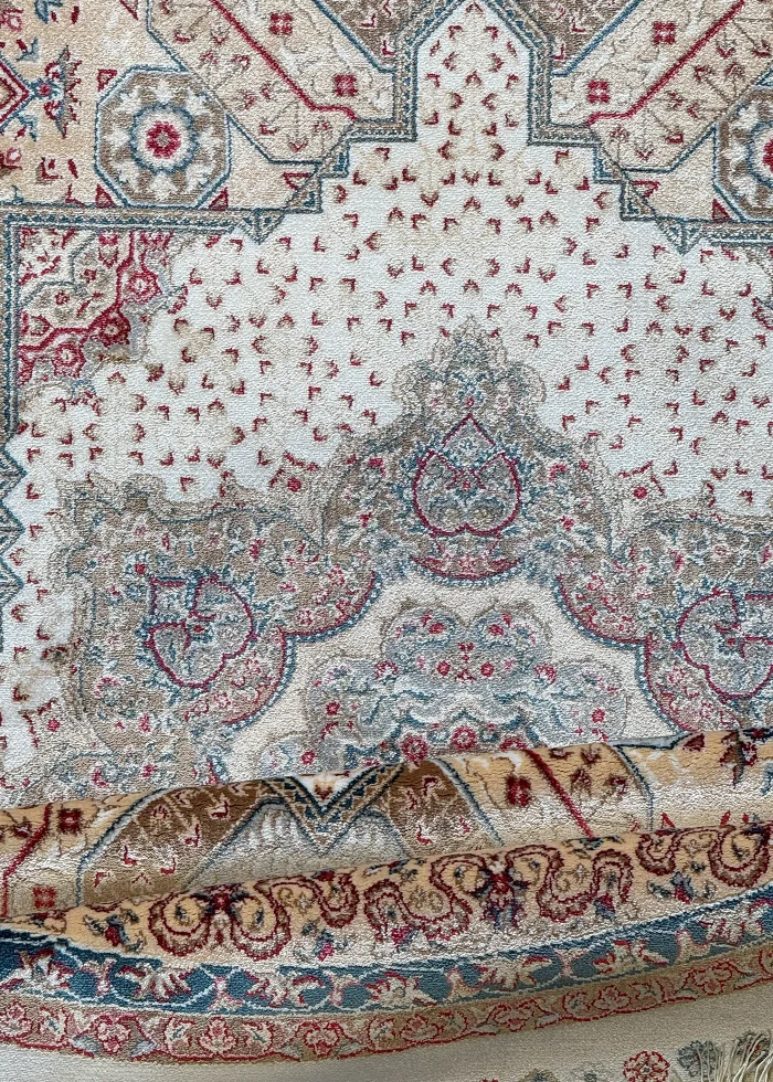 Beige and White Round Persian Rug Faraz Pattern 5 x 5 - Image 5