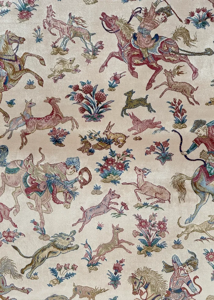 Beige and White Persian Rug Hunting Pattern 4 x 6 - Image 5