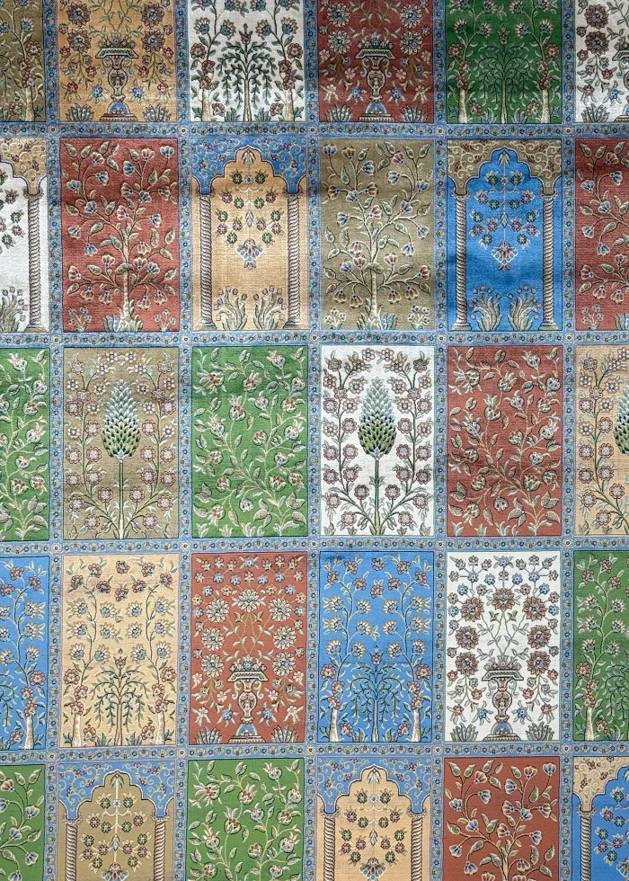 Green and Beige Persian Rug Tile Pattern 7 x 7 - Image 2