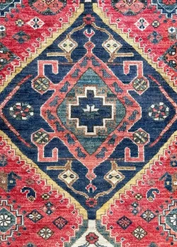 Red and Blue Wool Persian Rug Qashqai Pattern 5 x 8 - Image 4