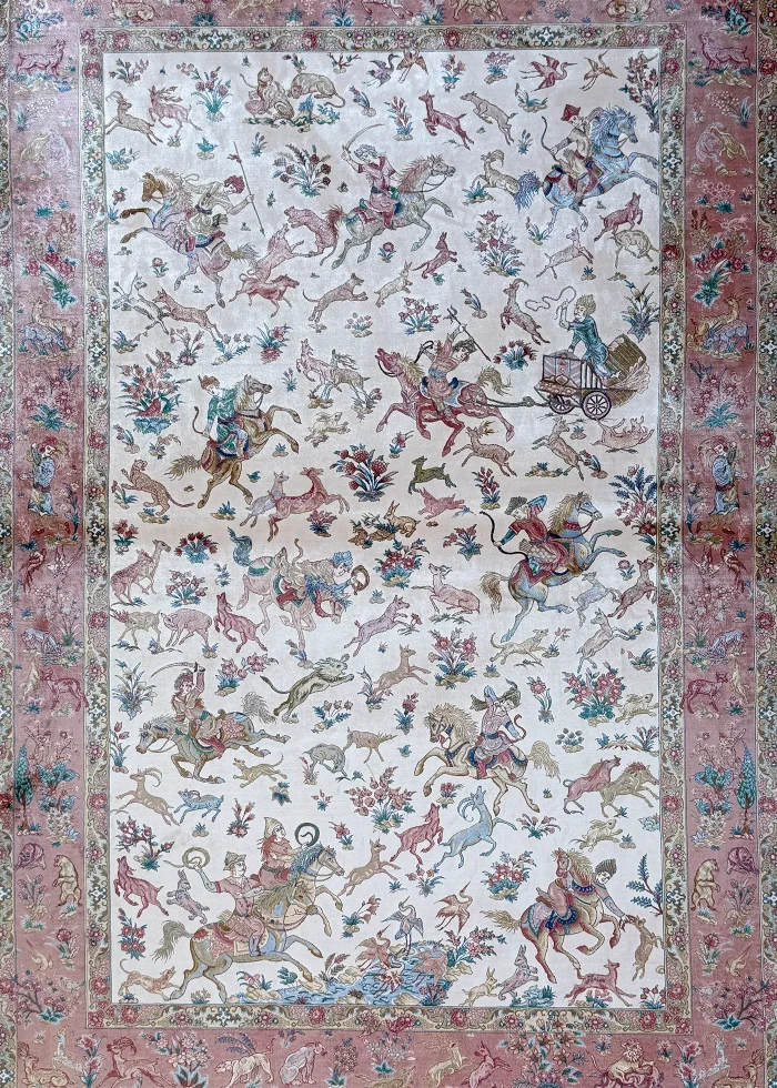 Beige and White Persian Rug Hunting Pattern 4 x 6 - Image 2