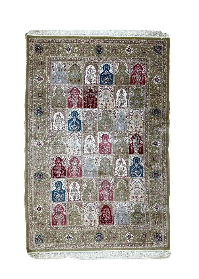 Green and Gray Persian Rug Tile Pattern 5 x 8