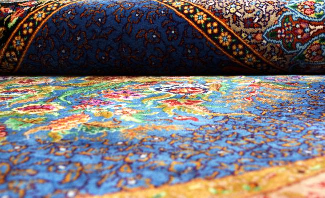 Unveiling the Elegance of a Qum Silk Carpet Unveiling the Elegance of a Qum Silk Carpet