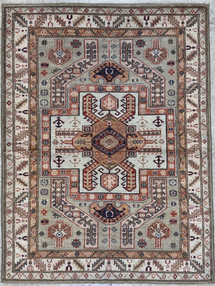 Beige and Green Handmade Wool Persian Style Rug Heriz Pattern 4x6
